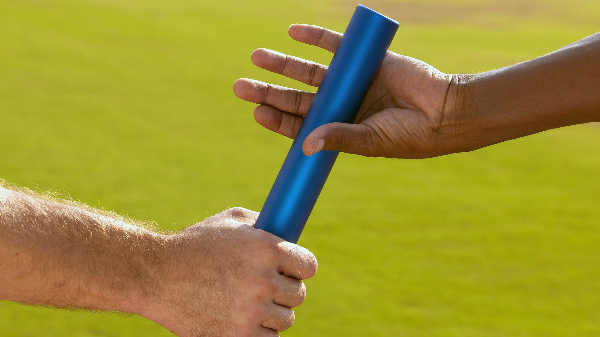 田径赛场焦点!日本队对阵克罗地亚队,体能极限考验,赛场硬仗一触即发