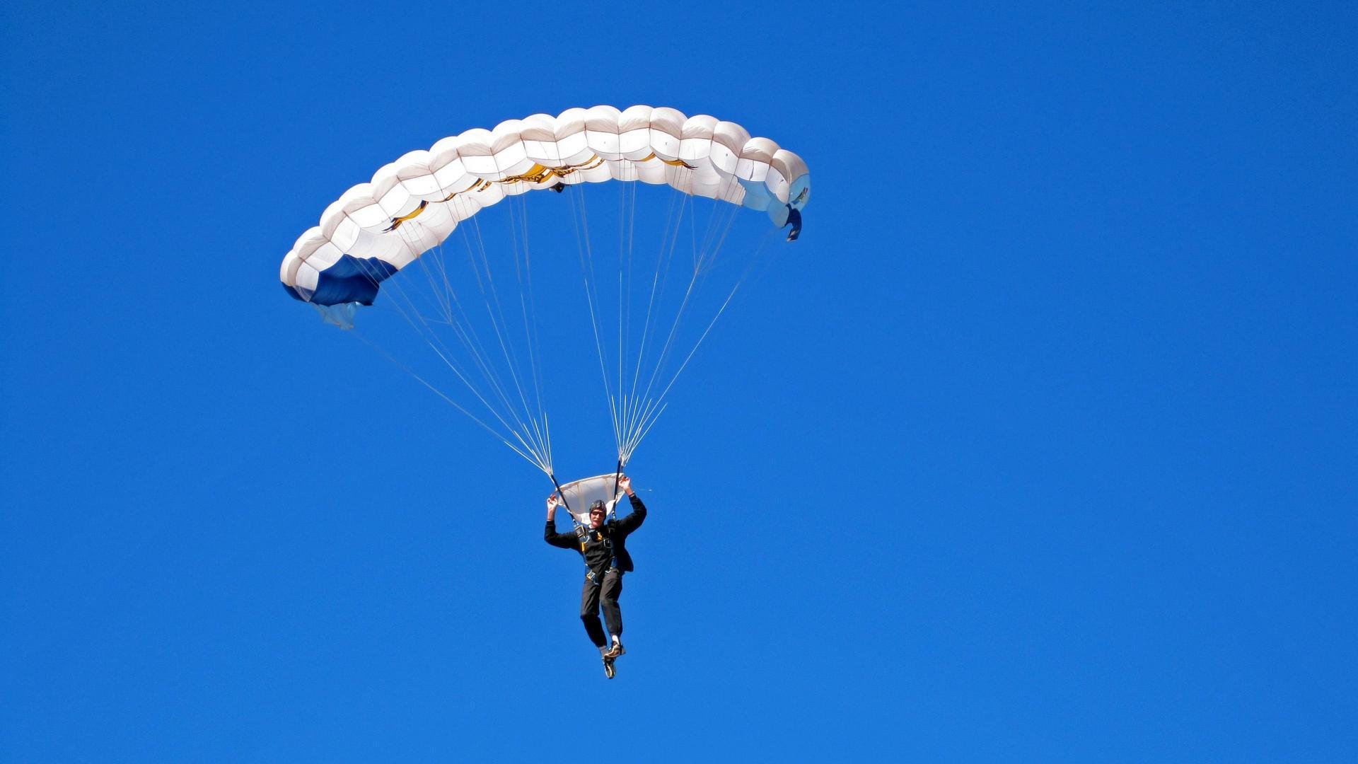 Uzi关键节点问鼎冠军，巴黎圣日耳曼带队取胜！